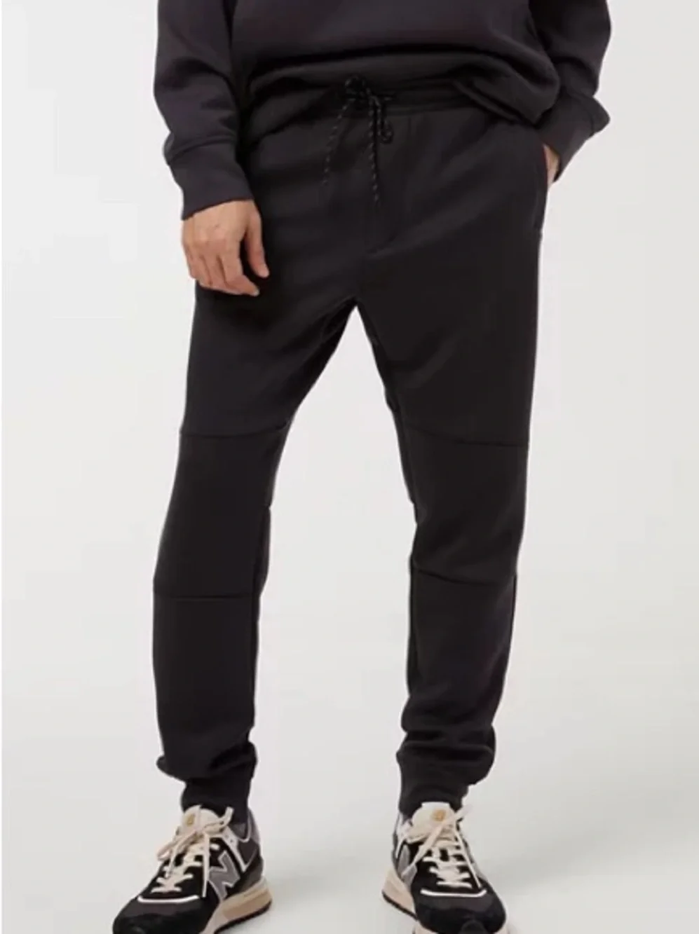 American Eagle 24/7 Men’s Black Tech Joggers Sweatpants